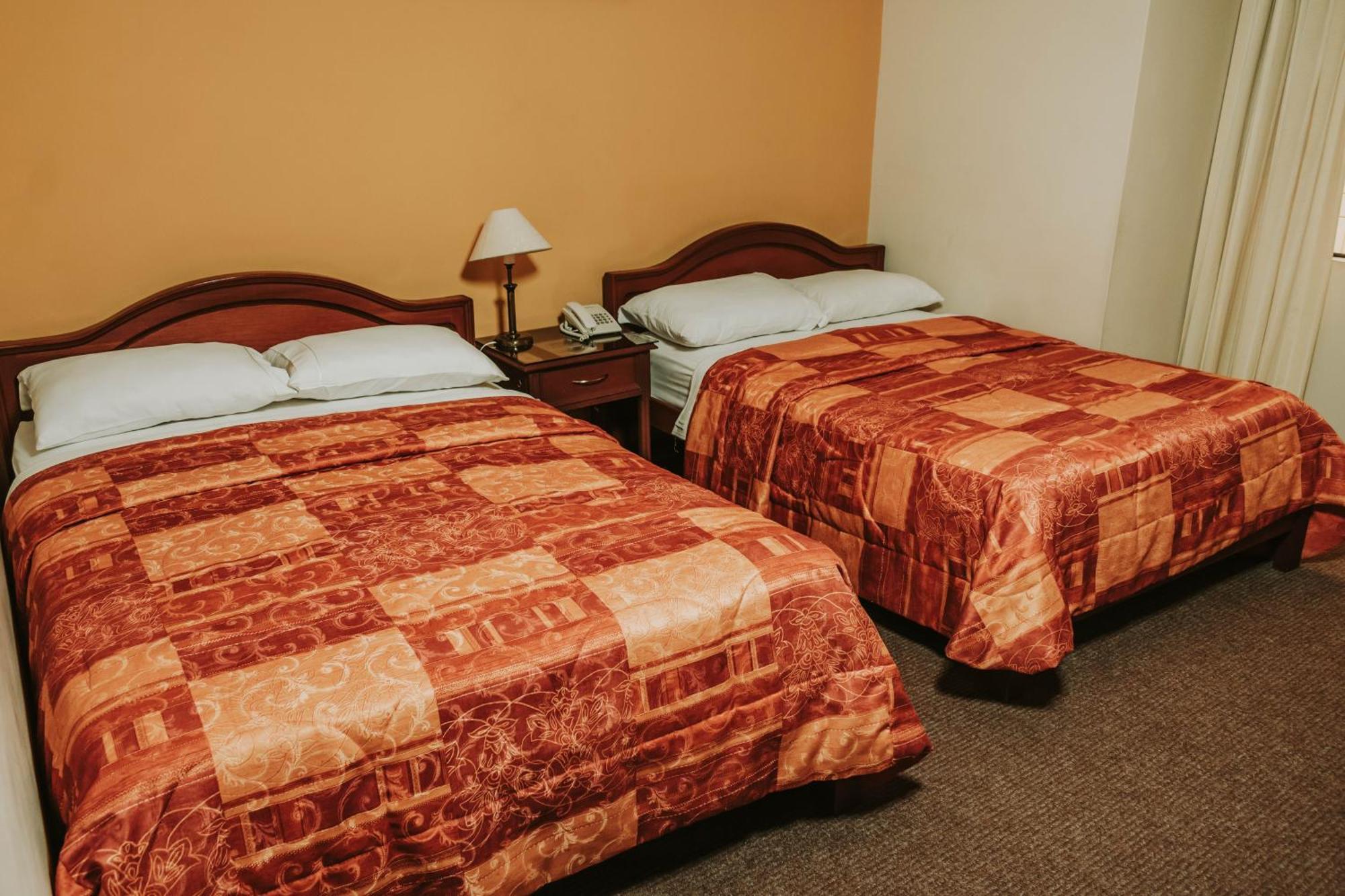 Hotel Sierra Dorada Аякучо Екстер'єр фото
