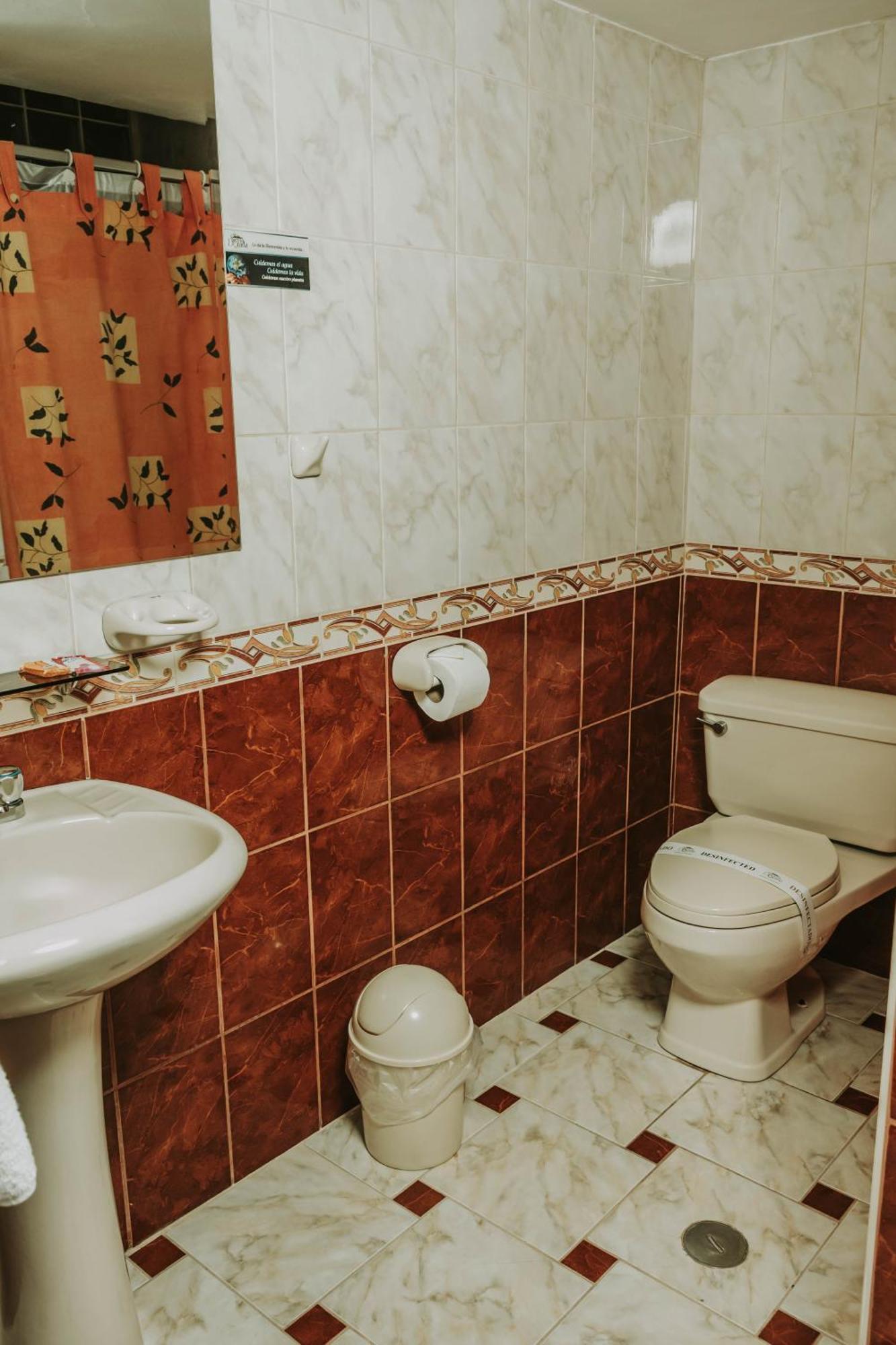 Hotel Sierra Dorada Аякучо Екстер'єр фото